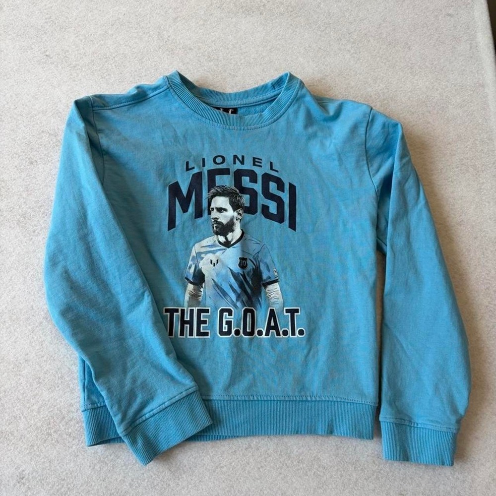 Kid's Messi Crewneck Sweatshirt in like new condition - Kids M